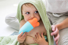 Load image into Gallery viewer, Squeezi Bathtime Whale