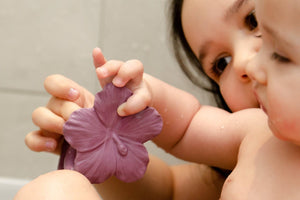Natural rubber Teether Hawaii Flower - Purple