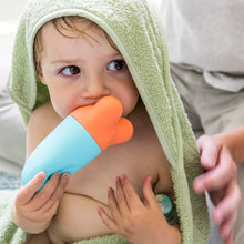 Load image into Gallery viewer, Quut Squeezi - Squish, squash bath time fun made easy!