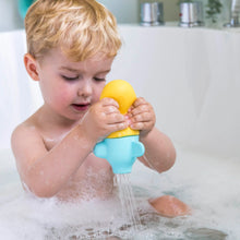 Load image into Gallery viewer, Quut Squeezi - Squish, squash bath time fun made easy!