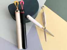 Load image into Gallery viewer, PuniLabo Stick Scissors: Chick