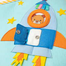 Load image into Gallery viewer, Felt Space adventure  Sencory Book- 2 pages