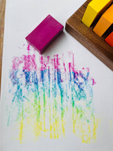 Load image into Gallery viewer, Wooden Crayon Holder 8 Stick / 8 Block