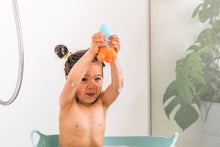Load image into Gallery viewer, Squeezi Bathtime Whale