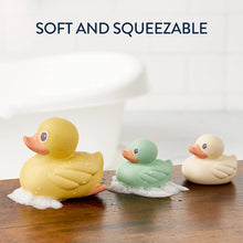 Load image into Gallery viewer, Itzy Ducky Family™ - Bath + Water Table Toys
