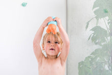 Load image into Gallery viewer, Squeezi Bathtime Whale