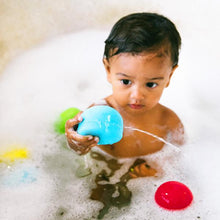Load image into Gallery viewer, Squeeze Bath Toys
