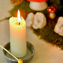 Load image into Gallery viewer, Beeswax Treasure Candle 4&quot;